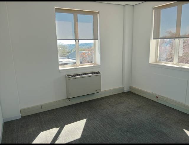 2,415M² BUILDING TO LET IN BRYANSTON